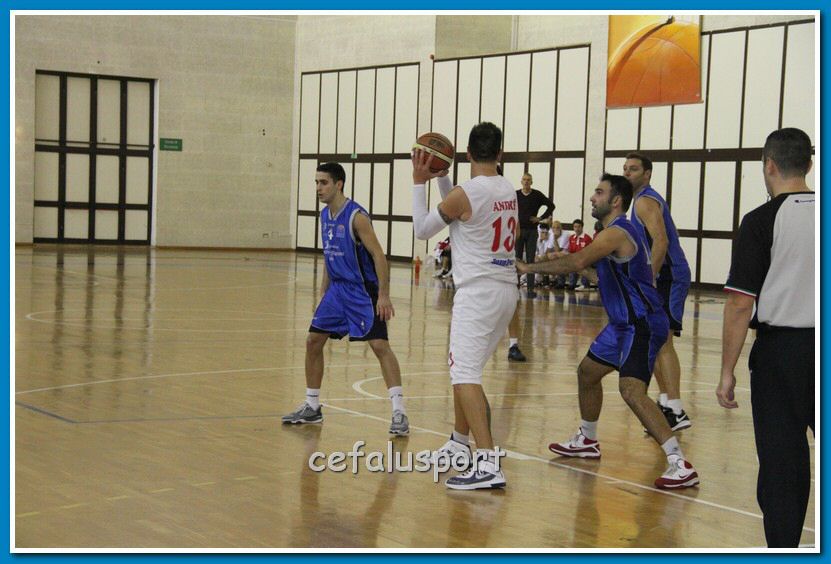 121223 Aquila 364_tn.jpg
